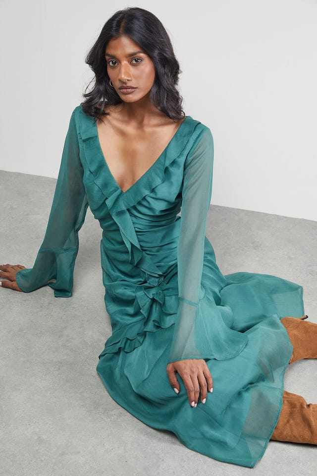 Warehouse Warehouse Women's Chiffon Ruffle Gathered Bodice Midi Dress in Dark Green - 2
