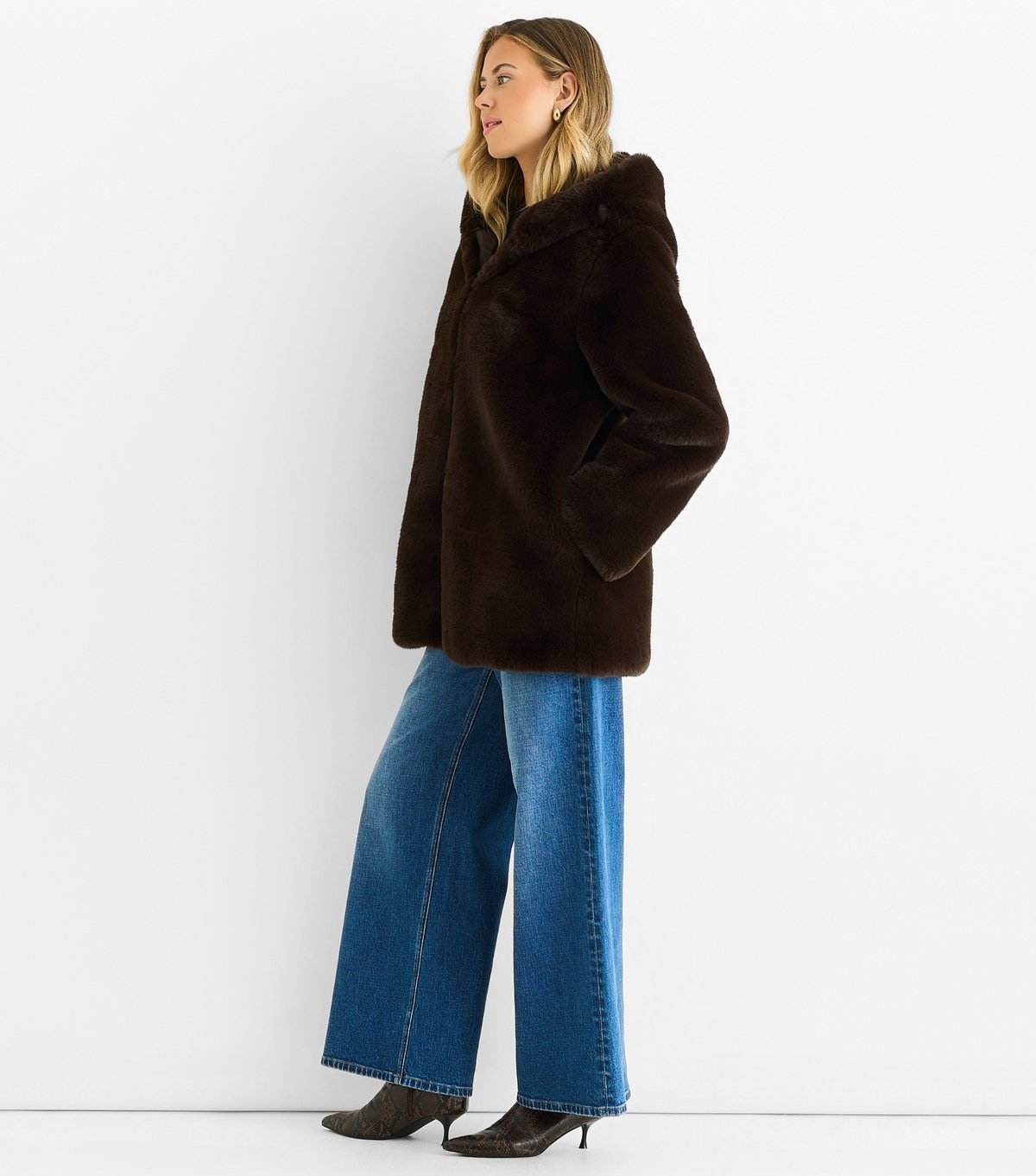 Gini London Women's Mid Brown Faux Fur Hooded Coat Gini London New Look - 3