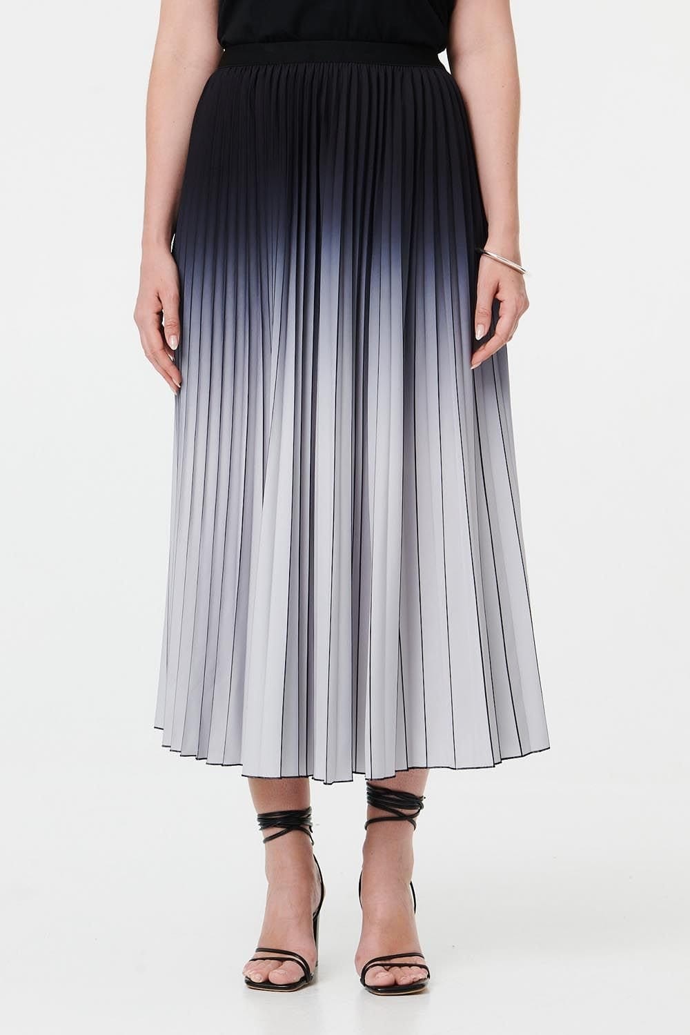 Izabel London Izabel London Women's Ombre Pleated High Waist Maxi Skirt in Black - 4