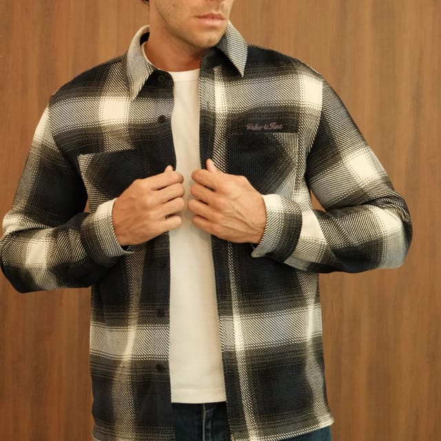 Walker & Hunt Walker & Hunt Men's Mercer Flannel Shirt in Navy - 3