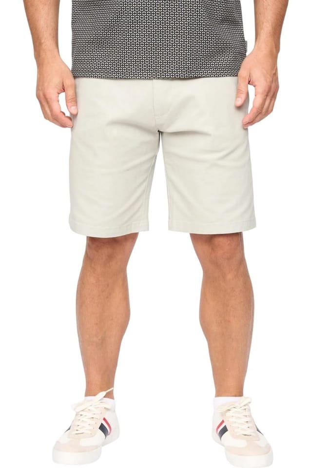 Bewley&Ritch Bewley&Ritch Men's Clarksten Chino Shorts in Light Grey - 2