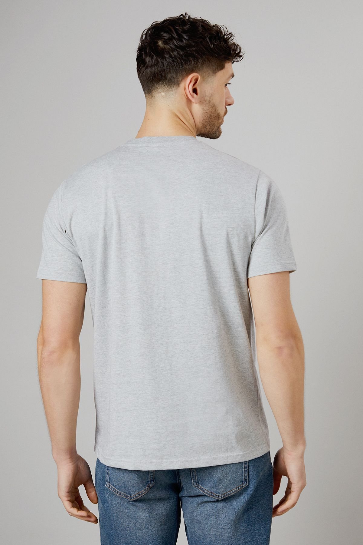 Maine Maine Men's Cotton Crew Neck T-shirt in Mid Grey - 4