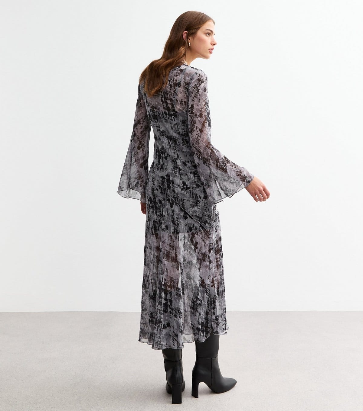 New Look Women's Grey Blur Print Slit Cuff Chiffon Midi Dress New Look - 4