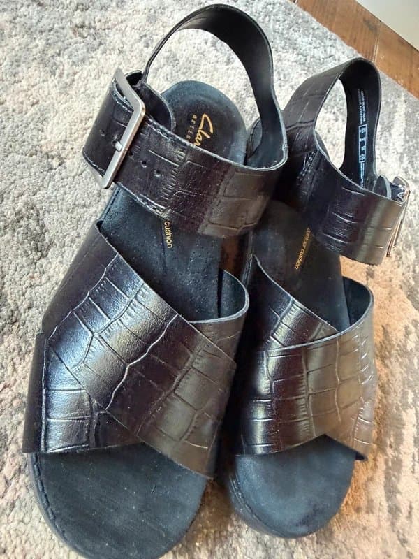Clarks Clark’s chunky sole black leather sandals. Size 5.5