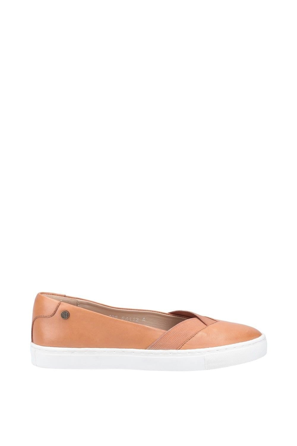 Hush Puppies Hush Puppies Women's 'Tiffany' Smooth Leather Slip On Shoes in Tan - 4