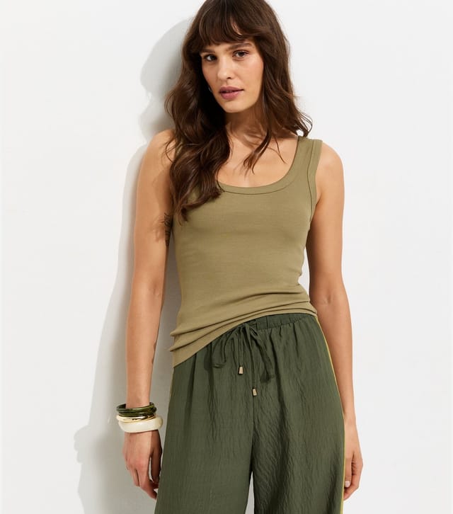 New Look Women's Tall Light Khaki Ribbed Scoop Neck Vest New Look - 2