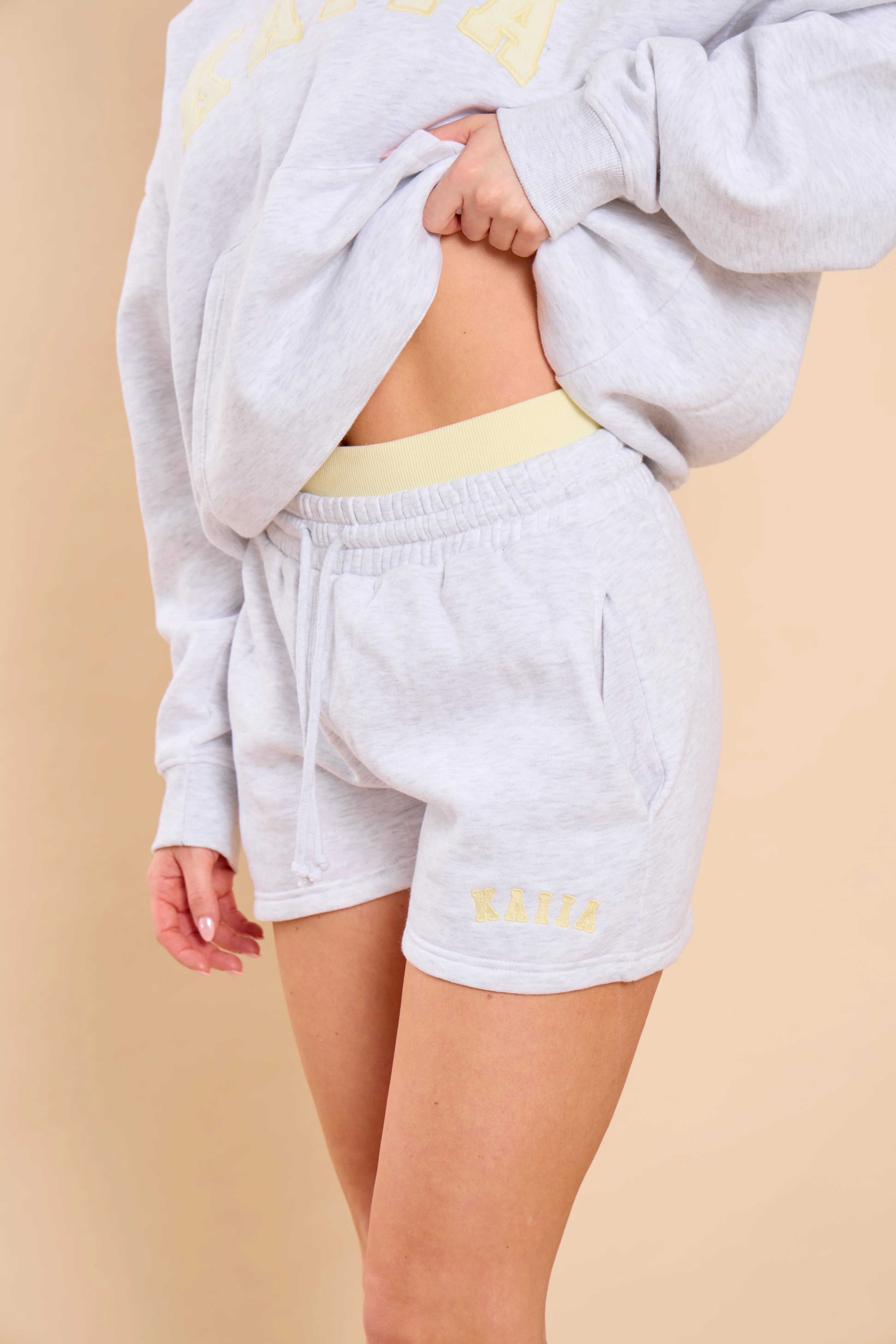 Kaiia Kaiia Double Waistband Mini Short Light Grey Marl & Vanilla Lemon - 2