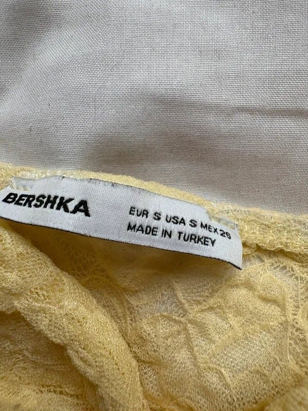 Bershka Bershka Yellow laced top