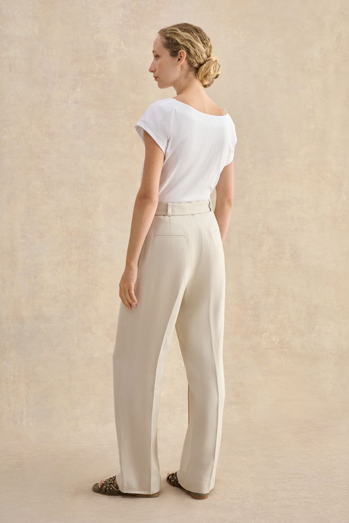 Hobbs London Hobbs London Women's Zainah High Waisted Wide Leg Trousers in Light Beige - 4