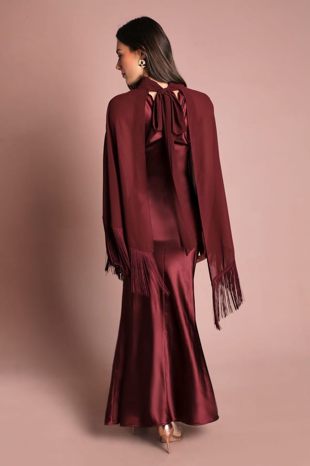 Coast Coast Women's Muse High Neck Cape Detail Crepe Fringe Maxi Dress in Burgundy - 3