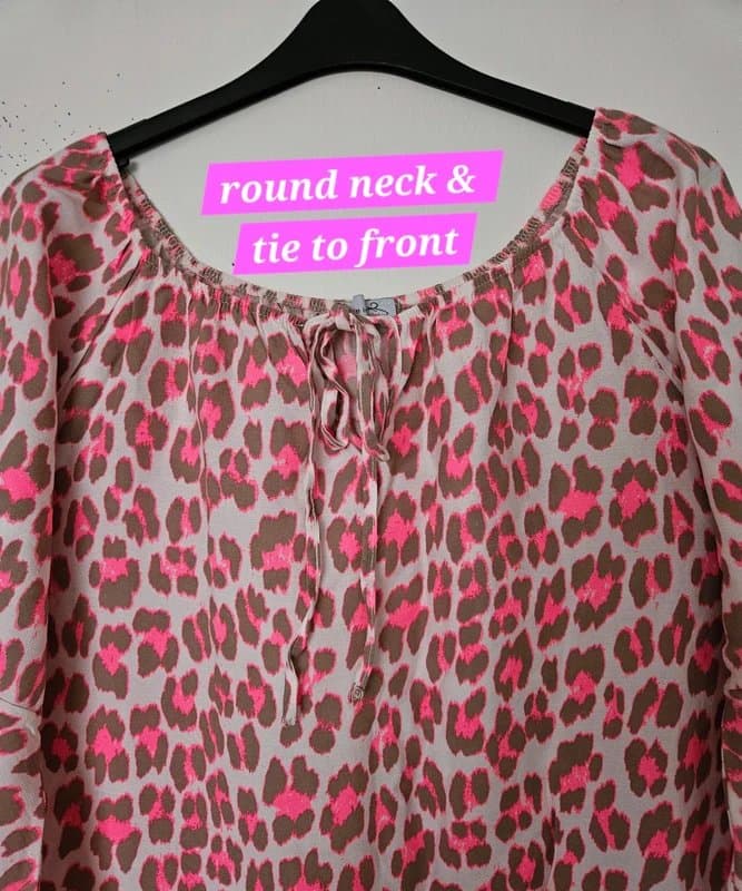 Love My Fashions Selling New Ladies pink chocolate & white blouse size 20/22/24
