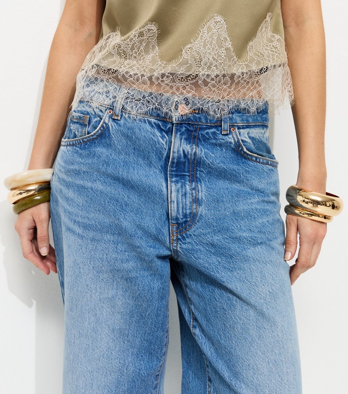 New Look Women's Light Khaki Satin Lace Hem Sleeveless Top New Look - 2