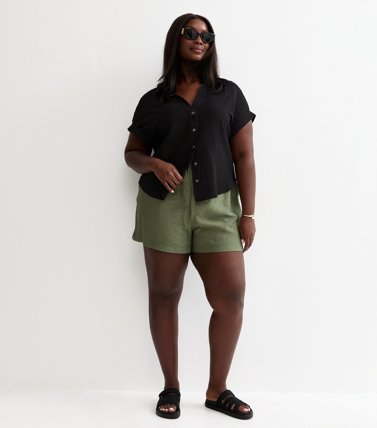 New Look Women's Plus Size Black Plain Short Sleeve Shirt Curves New Look - 4