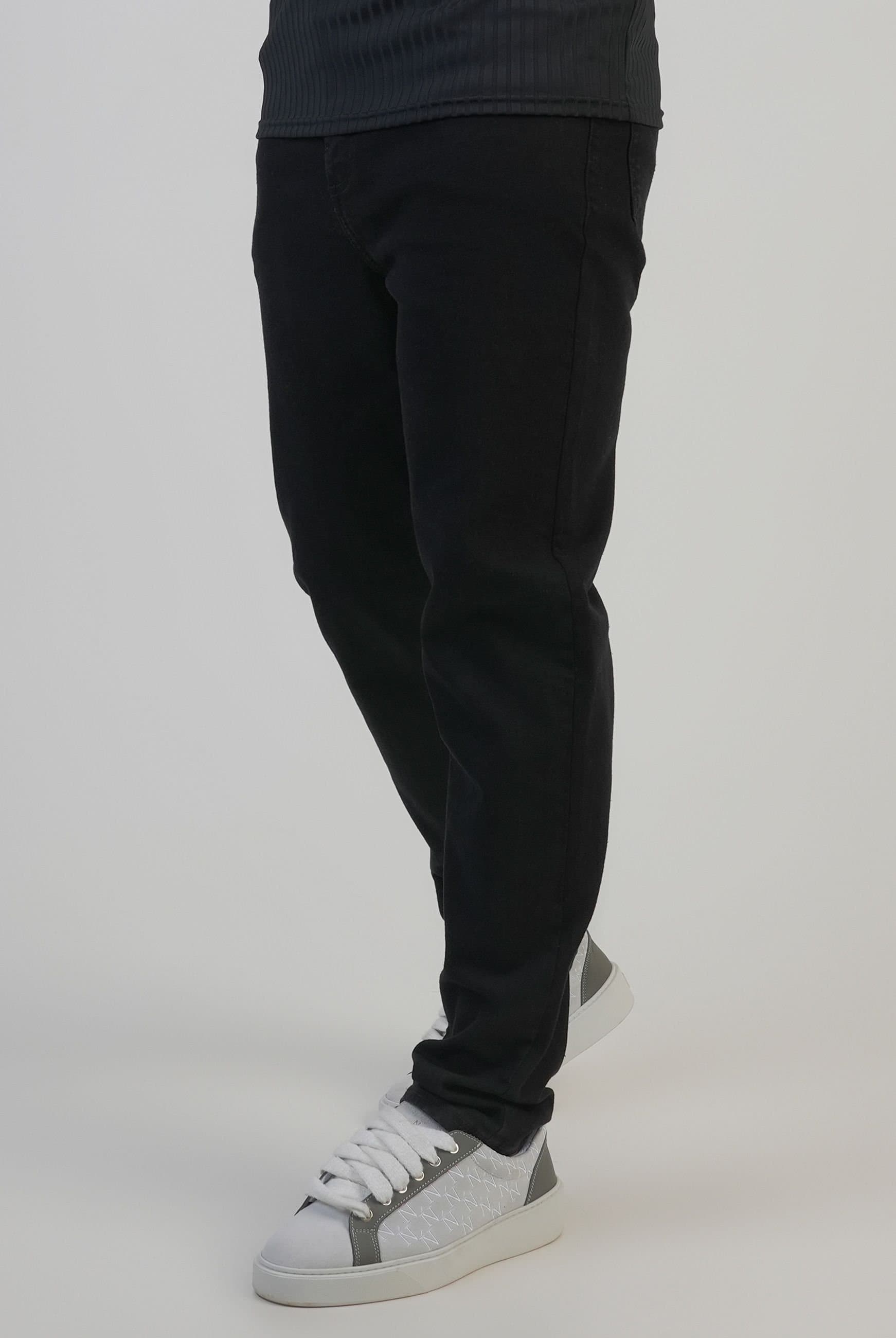 SikSilk SikSilk Men's Slim Fit Jeans in Black