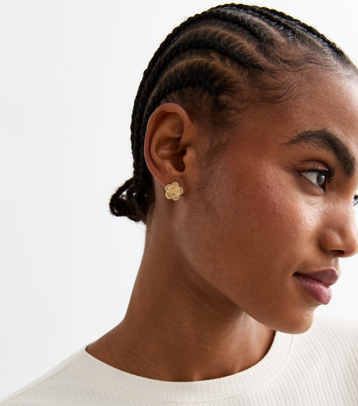 New Look 18ct Gold Plated Textured Flower Stud Earrings New Look - 2