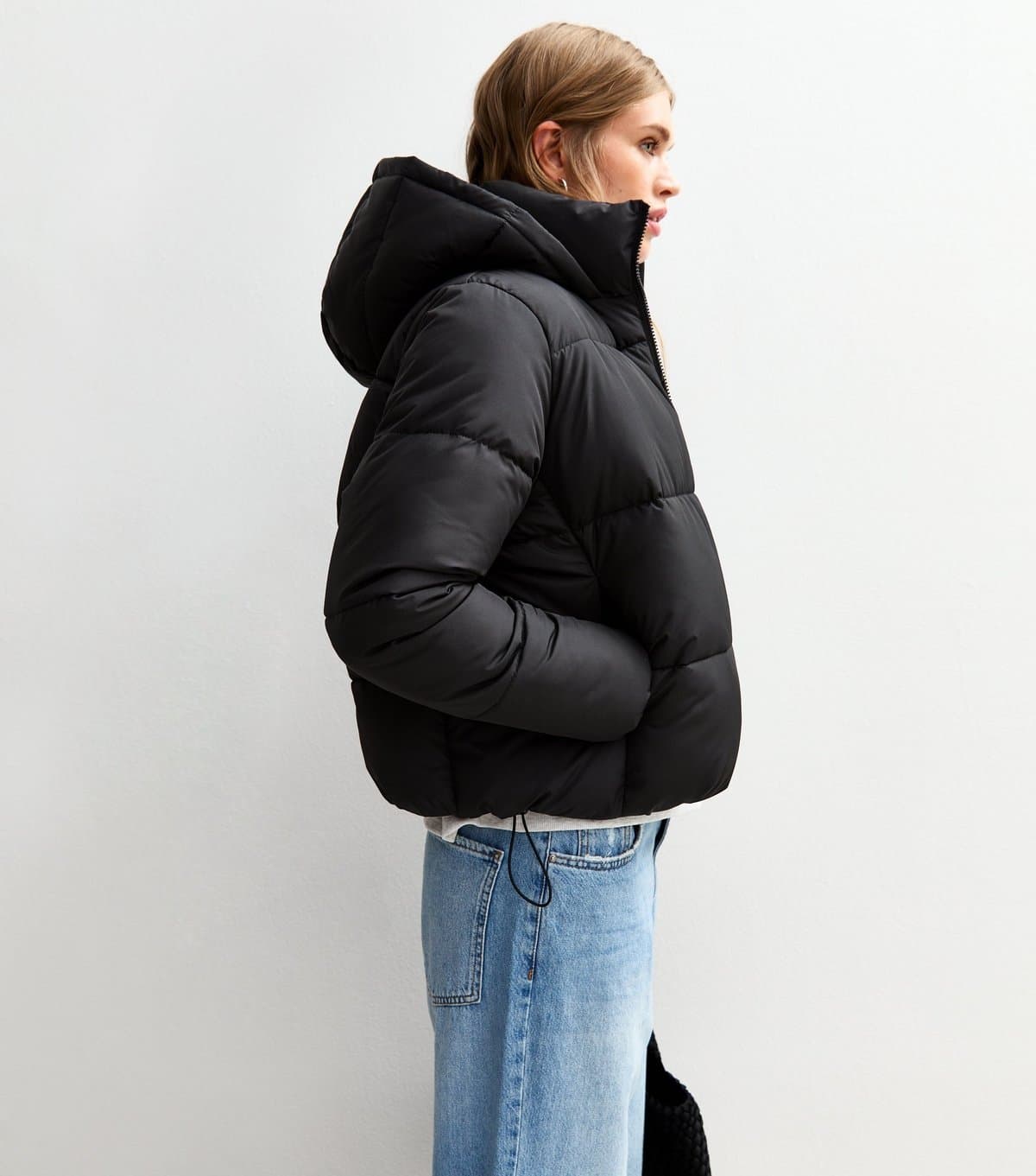 New Look Women's Black Hooded Cropped Puffer Jacket New Look