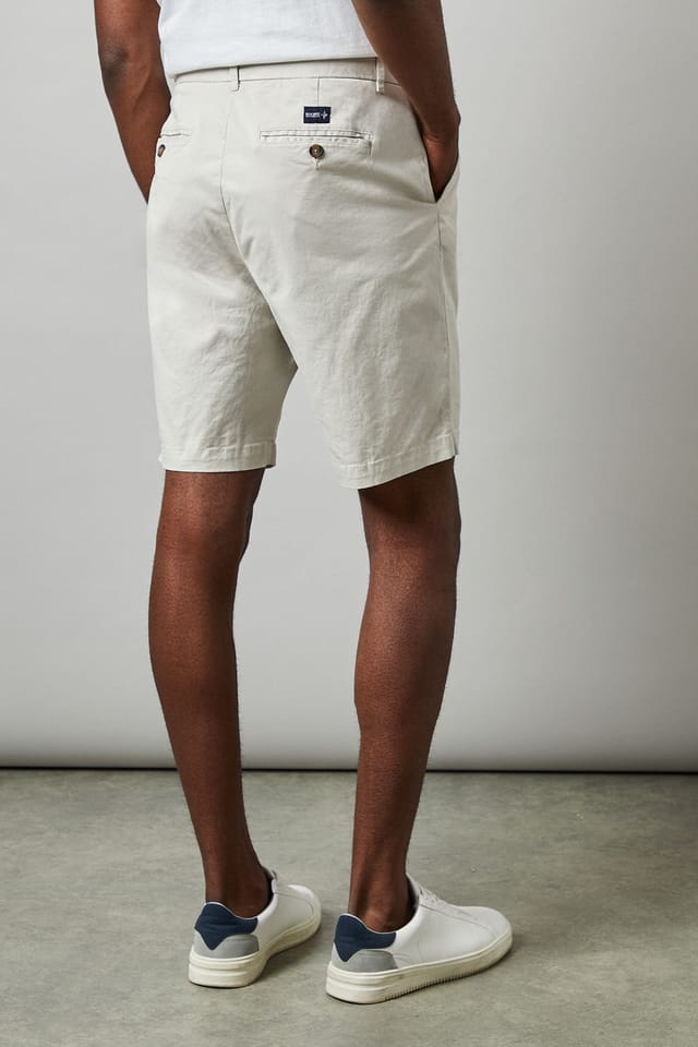 Maine Maine Men's Premium Chino Shorts in Off-White - 3
