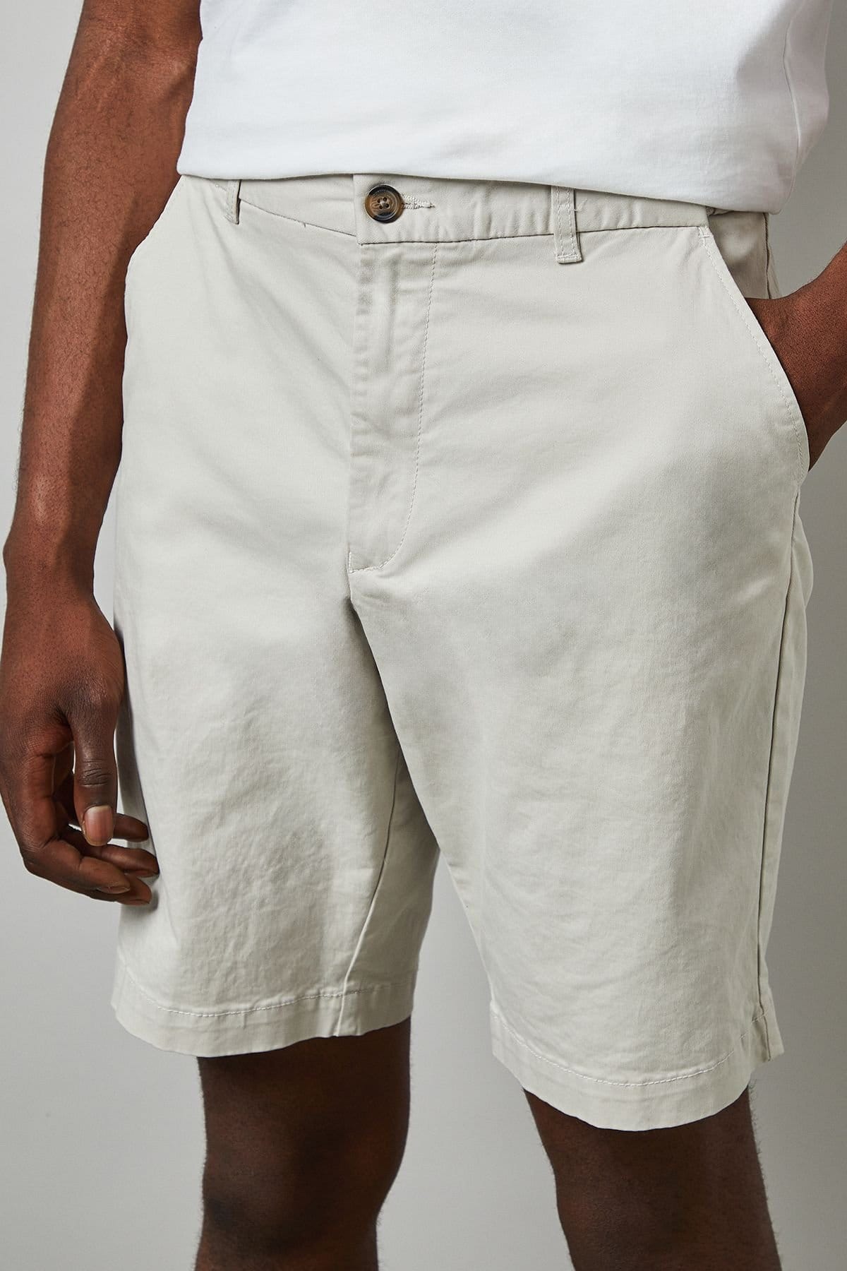 Maine Maine Men's Premium Chino Shorts in Off-White - 4