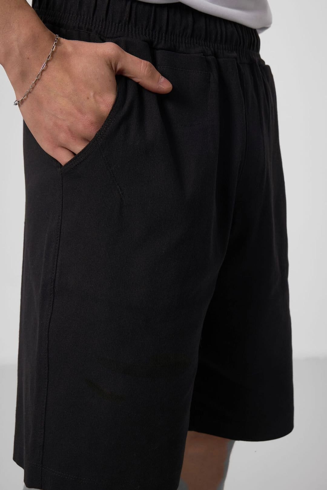 Tommy Life Tommy Life Men's Woven Chino Shorts in Charcoal - 4