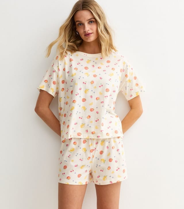 New Look Women's White Fruit Print T-Shirt and Shorts Pyjama Set New Look - 2