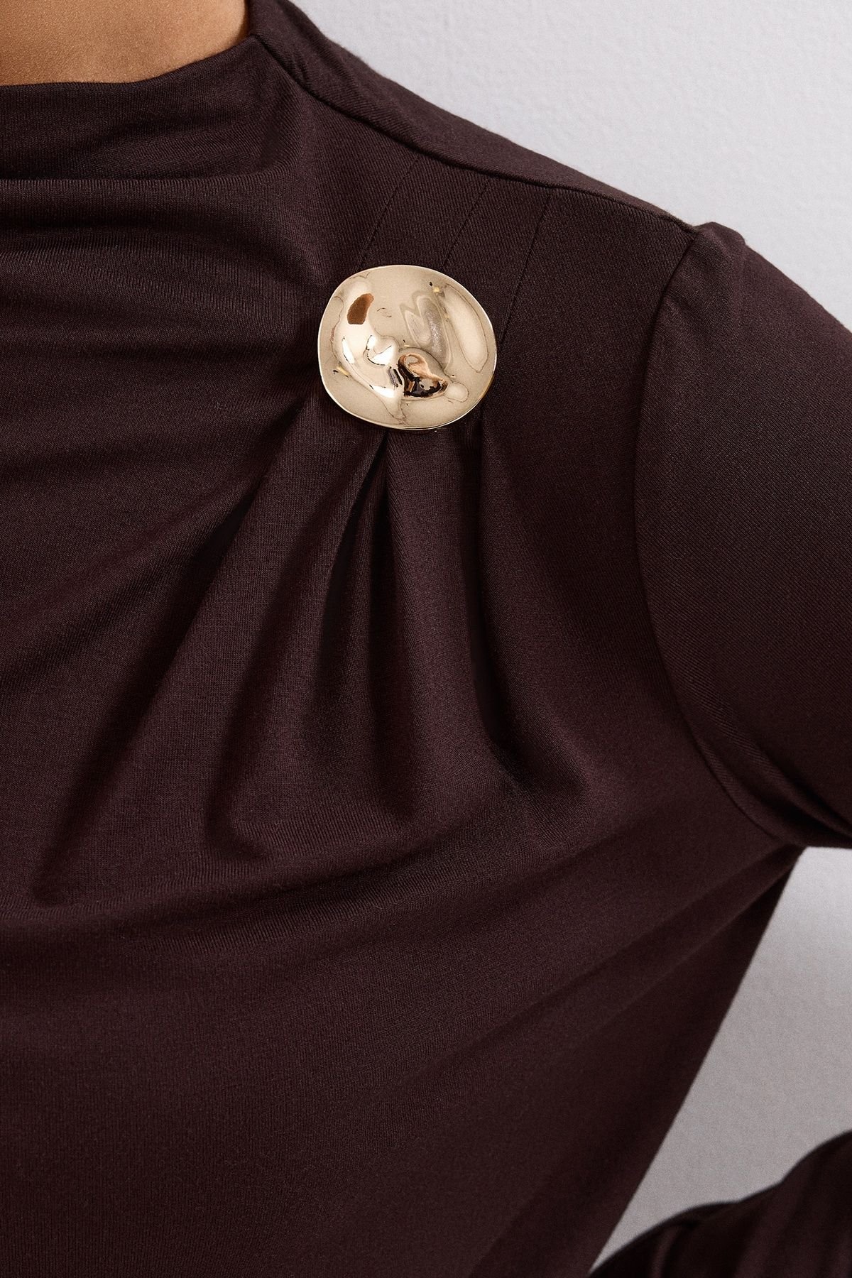 Phase Eight Phase Eight Women's Etta Hardware Detail Longsleeve Top in Dark Brown - 4