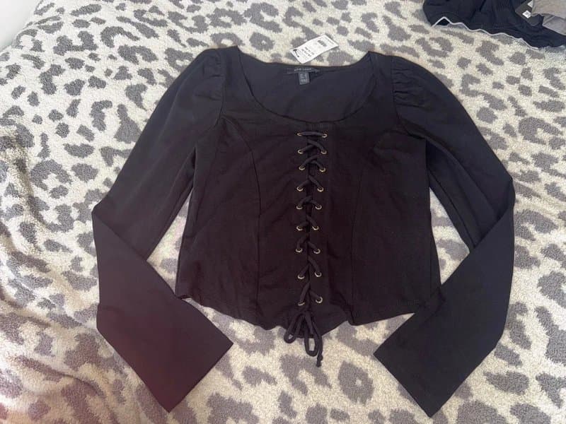 New Look Women’s New Look long sleeved corset style top UK size 14