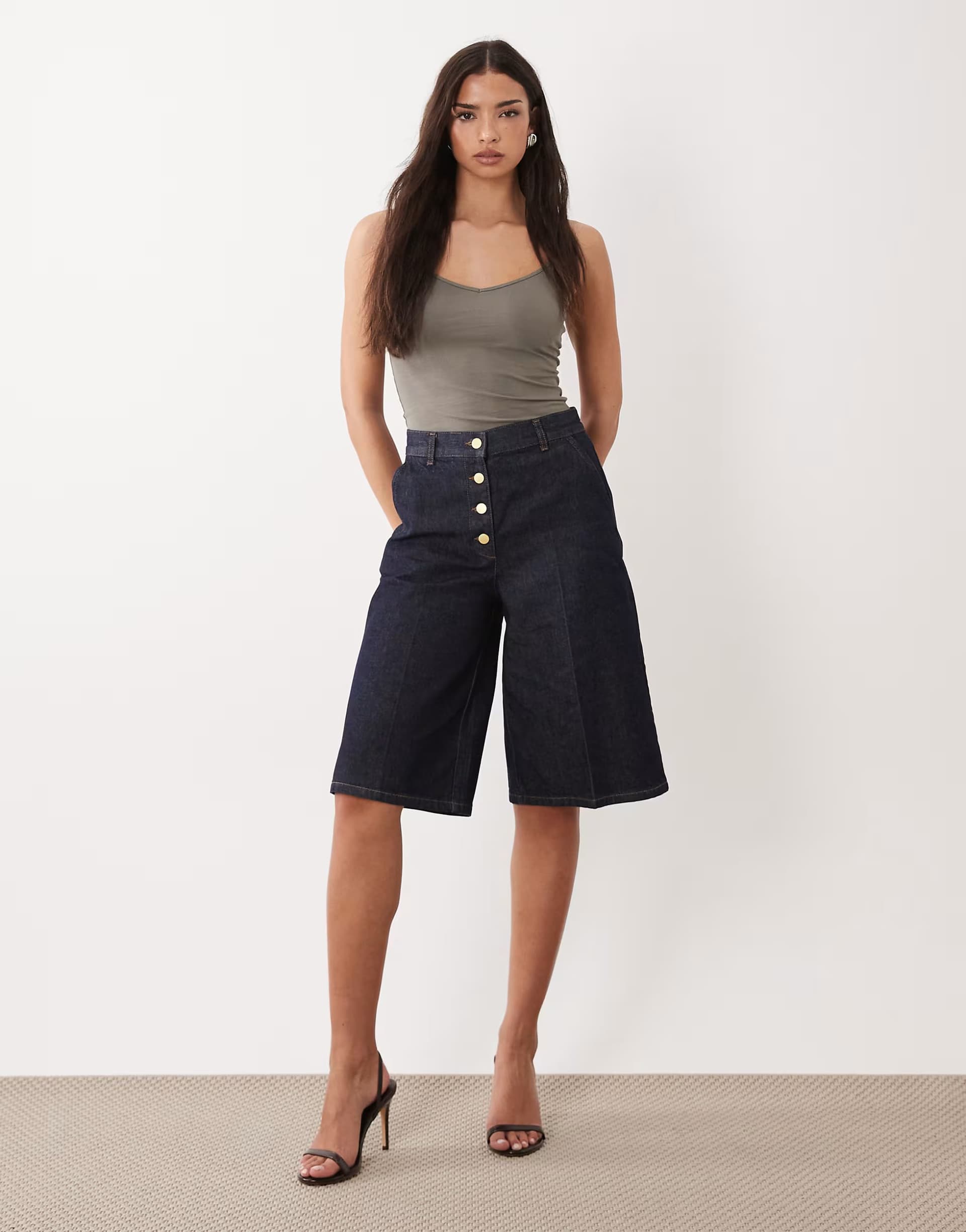 ASOS ASOS DESIGN wide leg denim bermuda short with gold button