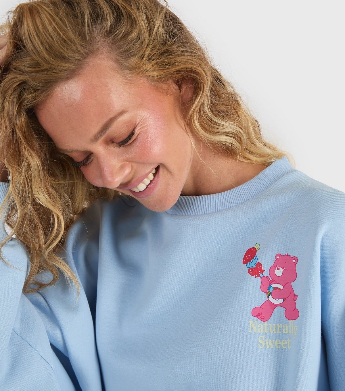 Skinnydip Women's Light Blue Care Bears Printed Sweatshirt Skinnydip New Look - 4