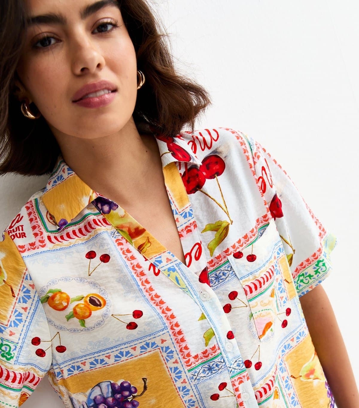 New Look Women's Multicoloured Mediterranean Print Short Sleeve Shirt New Look