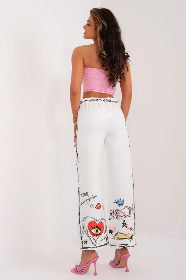 Love Lace Love Lace Women's Wide Leg Print Pants with Pockets in White - 3