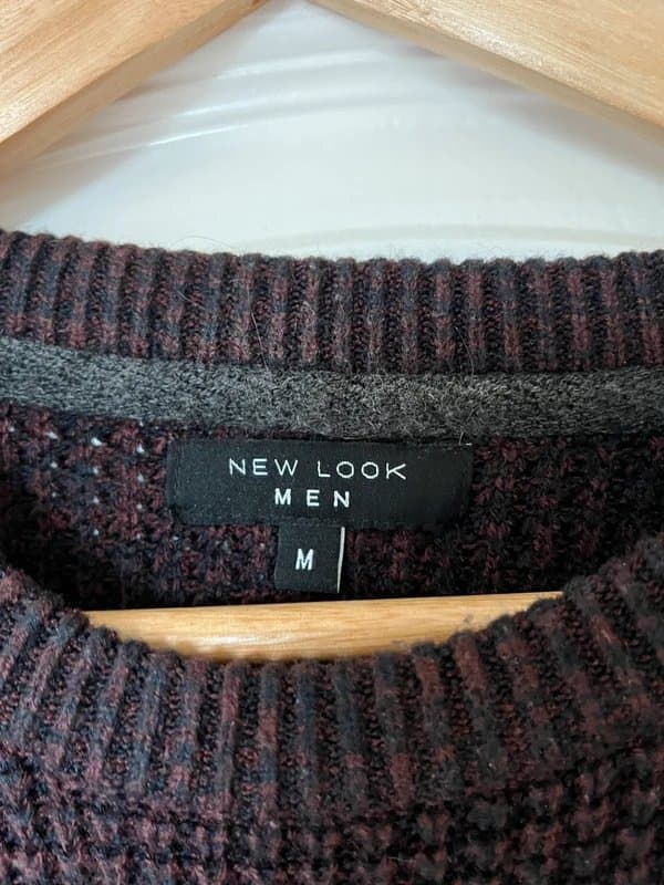 New Look New Look men’s maroon waffle knitted jumper (medium)