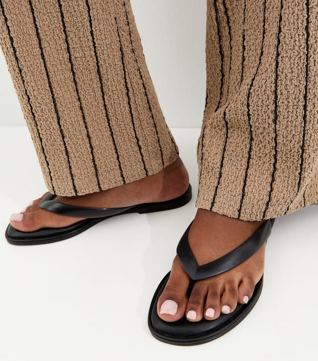 New Look Women's Black Jelly Thong Sandals Vegan New Look - 2