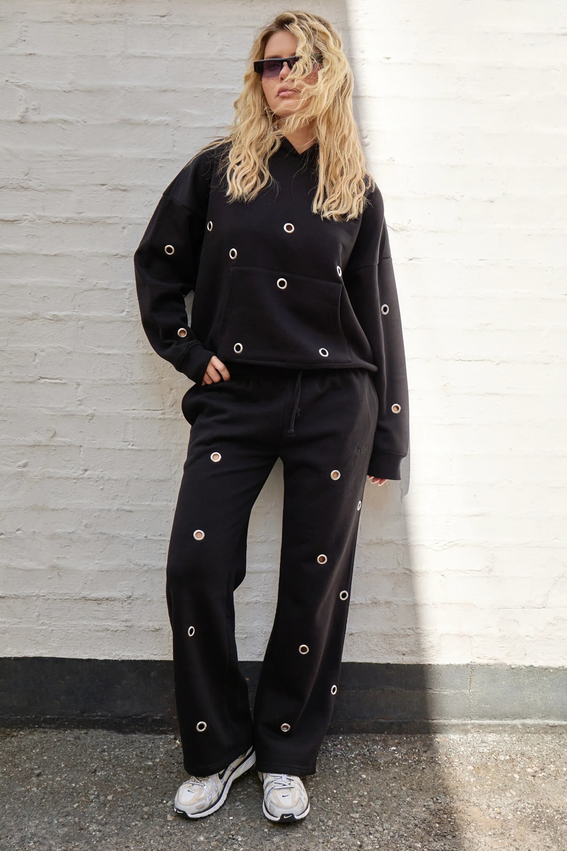 Kaiia Kaiia Eyelet Wide Leg Joggers Black