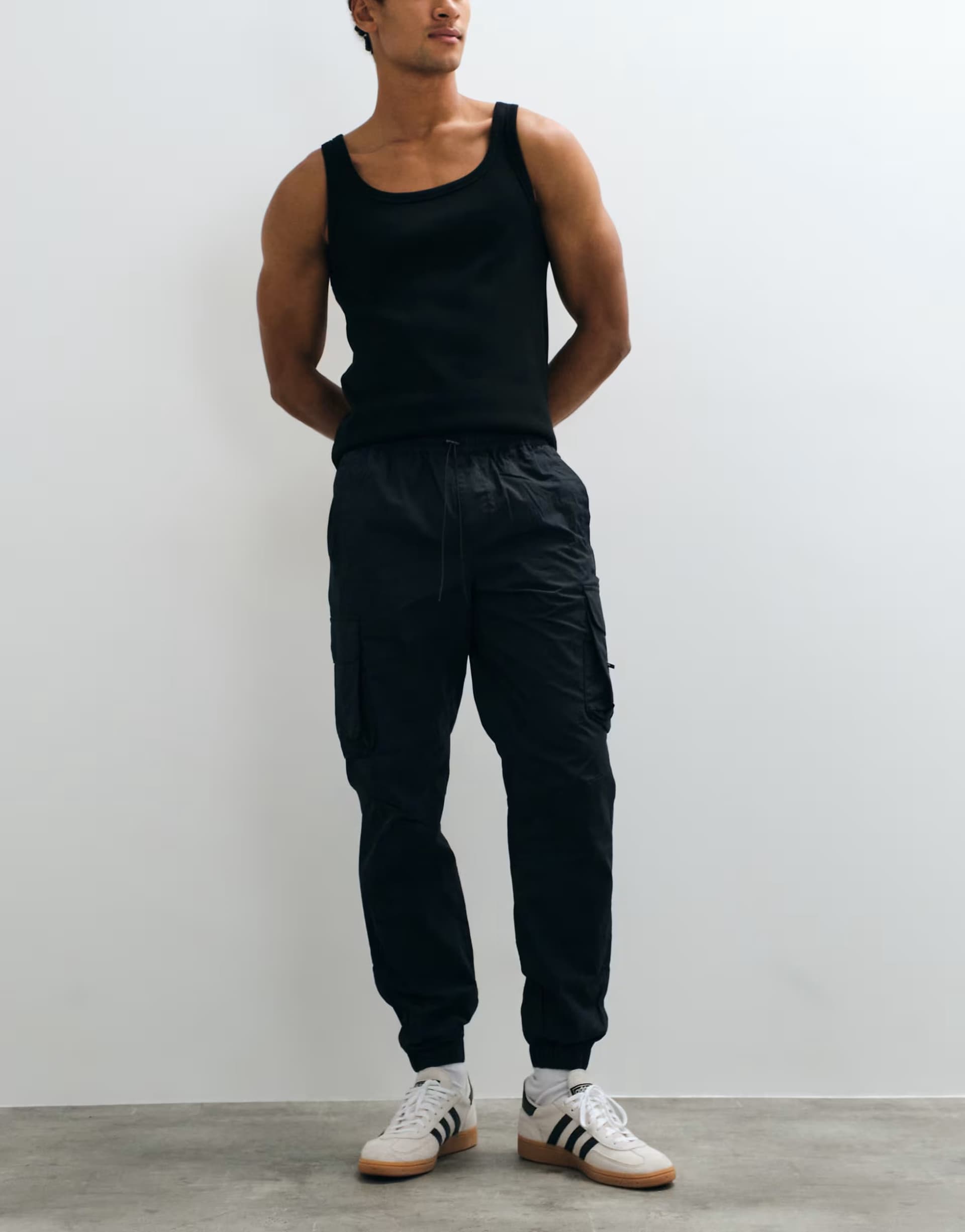 ASOS River Island cargo reevo in black
