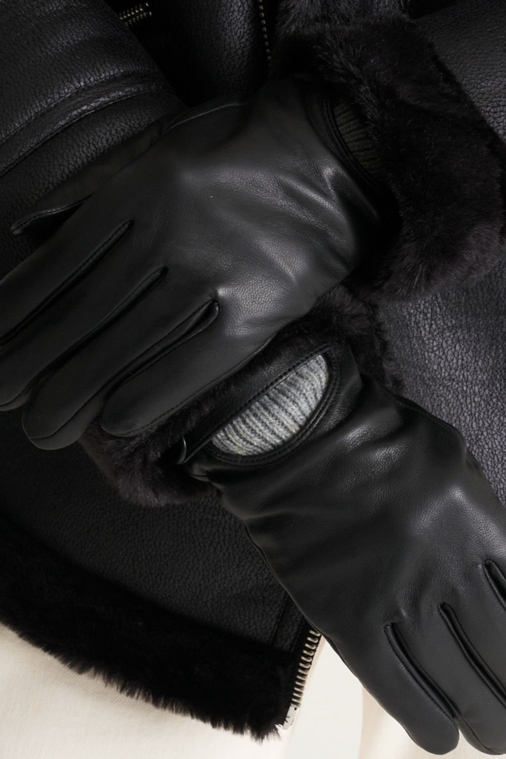 Barneys Originals Barneys Originals Women's Gift Boxed Knitted Cuff Leather Gloves in Black - 3