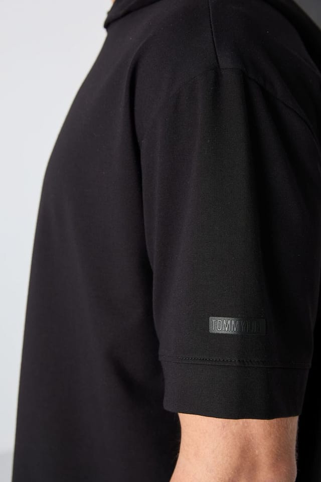 Tommy Life Tommy Life Men's Oversized Hooded Short-Sleeve T-Shirt in Black - 3