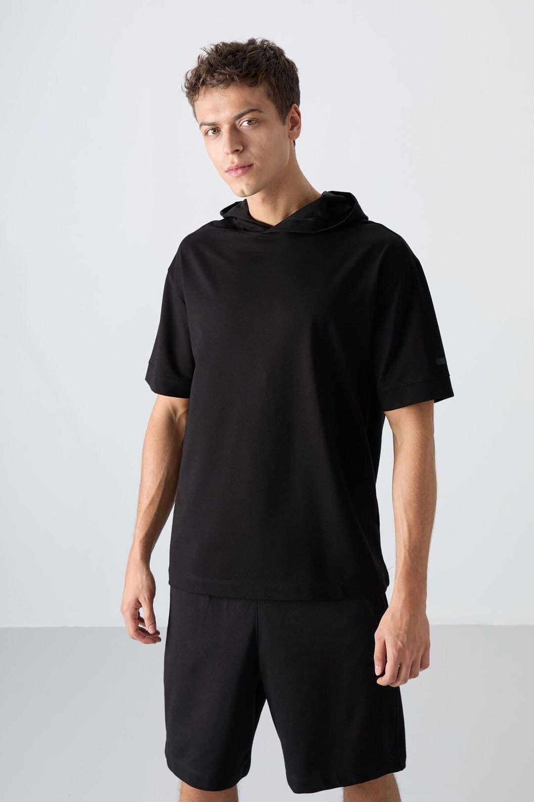 Tommy Life Tommy Life Men's Oversized Hooded Short-Sleeve T-Shirt in Black - 4