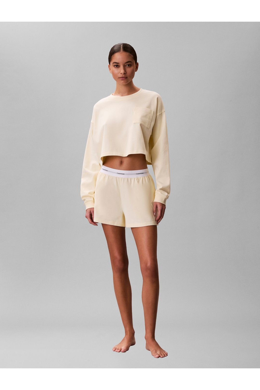 Calvin Klein Calvin Klein Women's Logo Jersey LS Crop Sweat Pear Sorbet in Yellow - 3