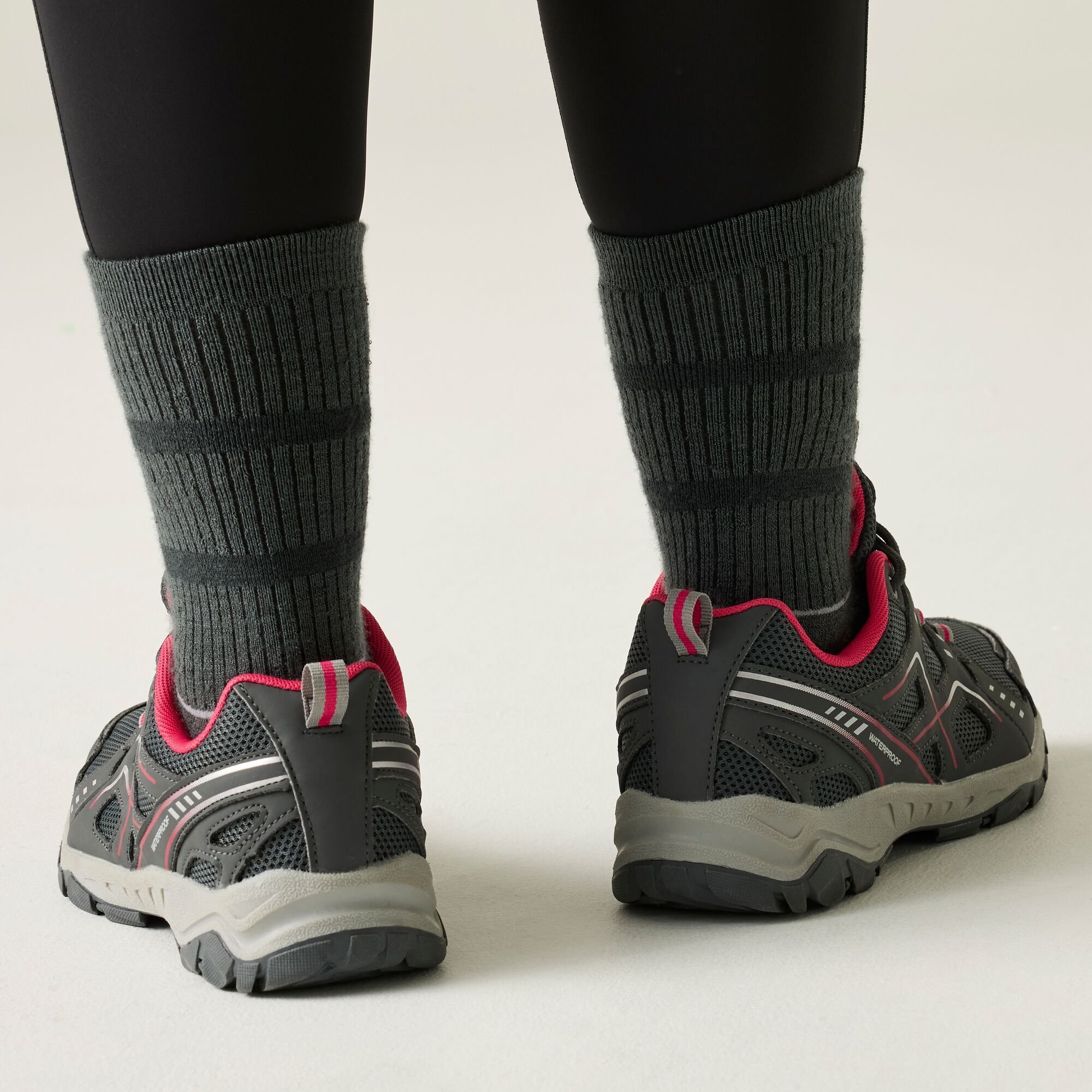 Regatta Regatta Women's Vendeavour Waterproof Walking Shoes in Red - 3