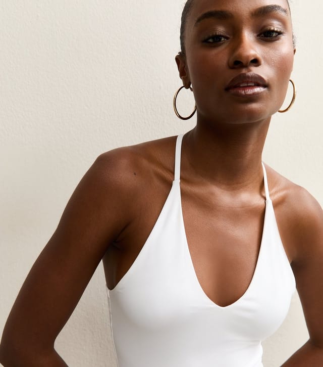 New Look Women's White Slinky Halter Neck Top New Look - 3