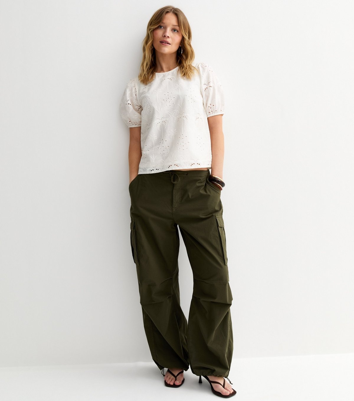 New Look Women's White Palm Cutwork Puff Blouse New Look - 2