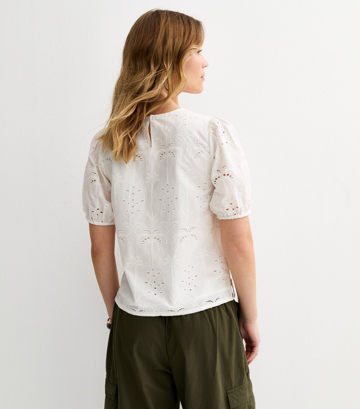 New Look Women's White Palm Cutwork Puff Blouse New Look - 4
