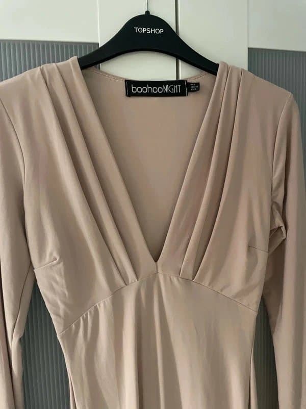 Boohoo Pink plunge front mini dress size 8