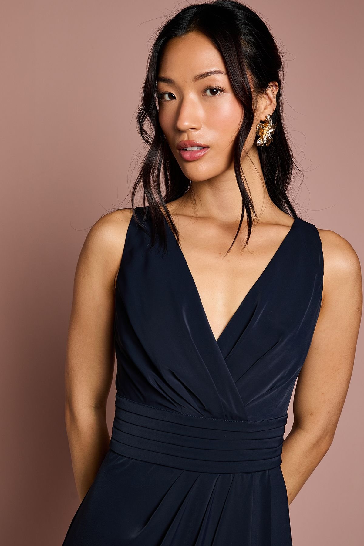 Coast Coast Women's V Neck Sleeveless Bridesmaid Dress in Navy - 2