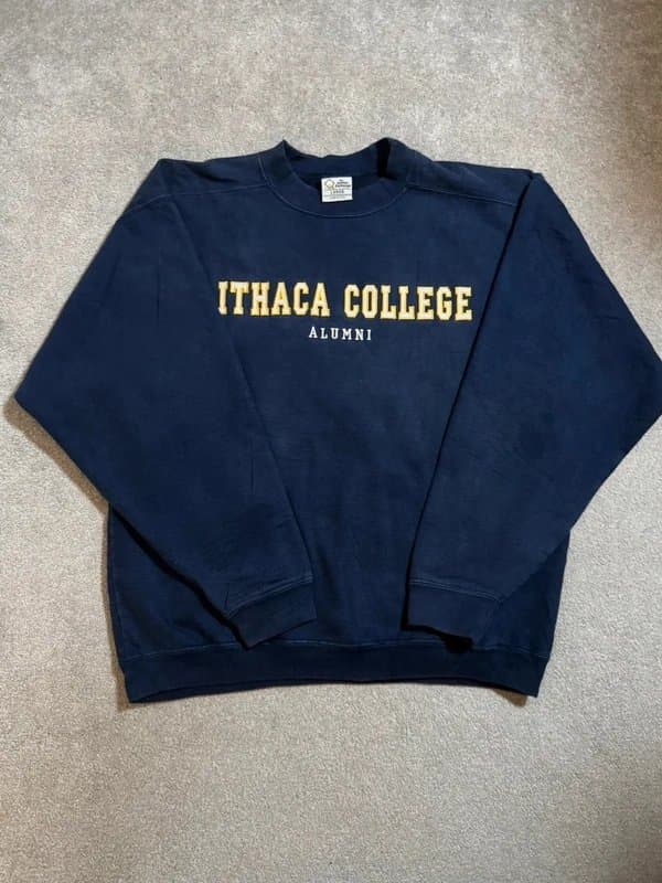 The Cotton Exchange Men’s Cotton Exchange Ithaca College Alumni Navy Heavyweight Sweatshirt – Size Large