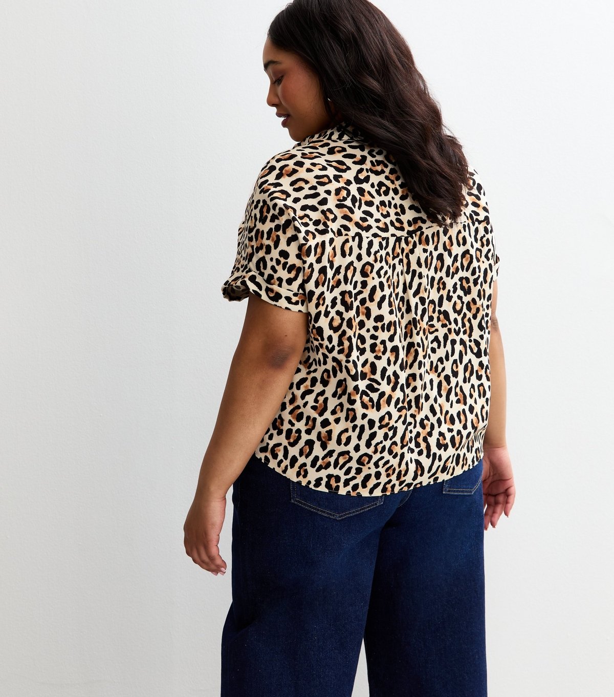 New Look Women's Plus Size Brown Leopard Print Short Sleeve Shirt Curves New Look - 4