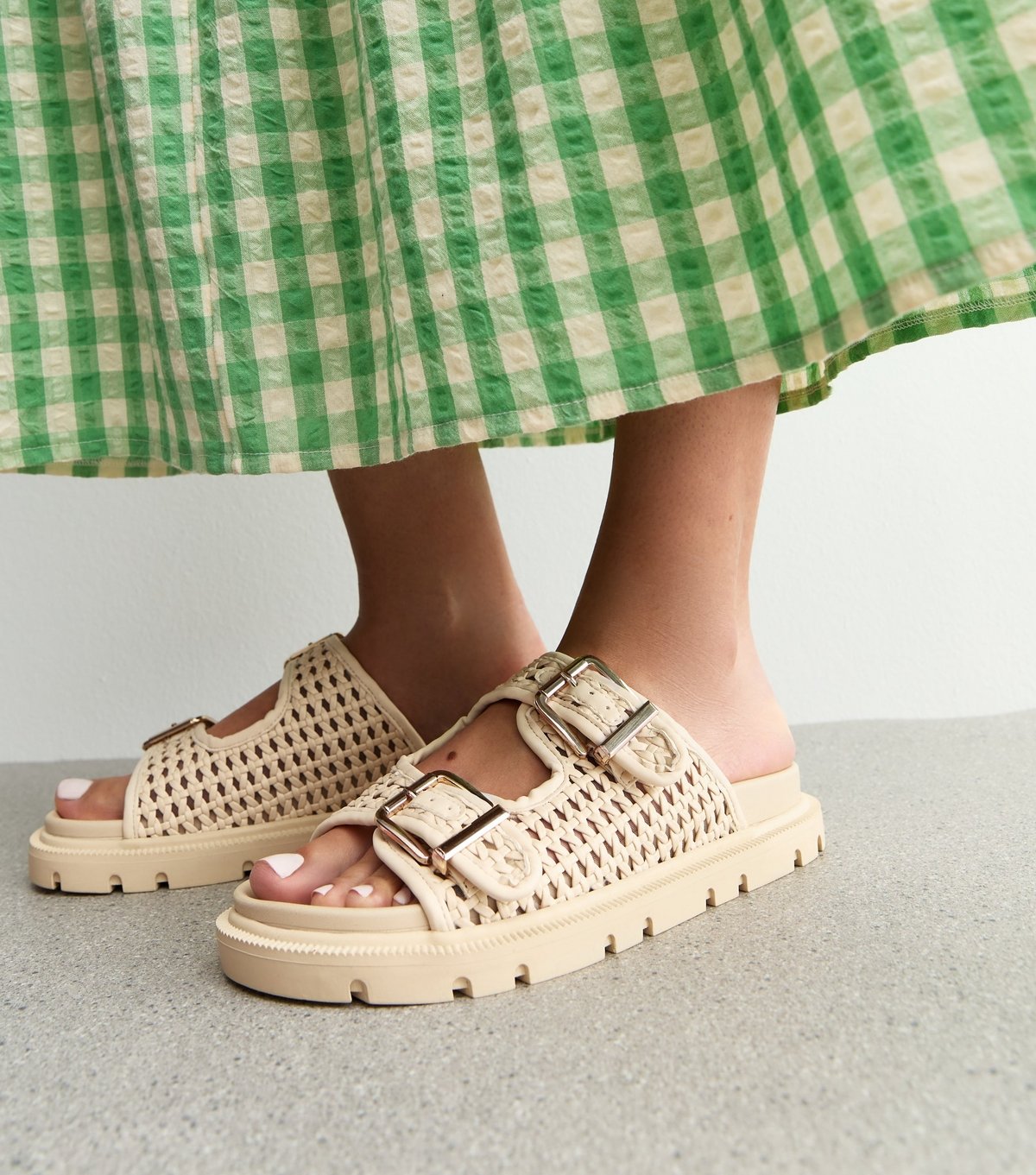 New Look Women's Off White Basket Weave Buckled Strap Sandals New Look - 2