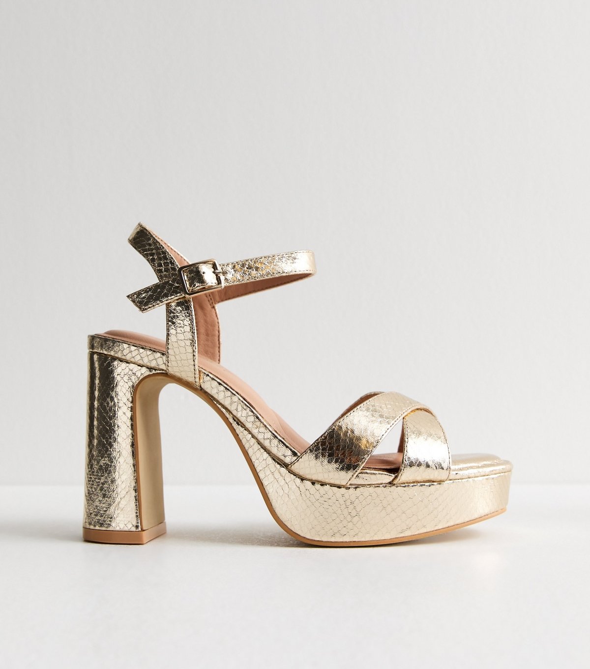 New Look Women's Wide Fit Gold Snake Effect Platform Sandals Vegan New Look - 2