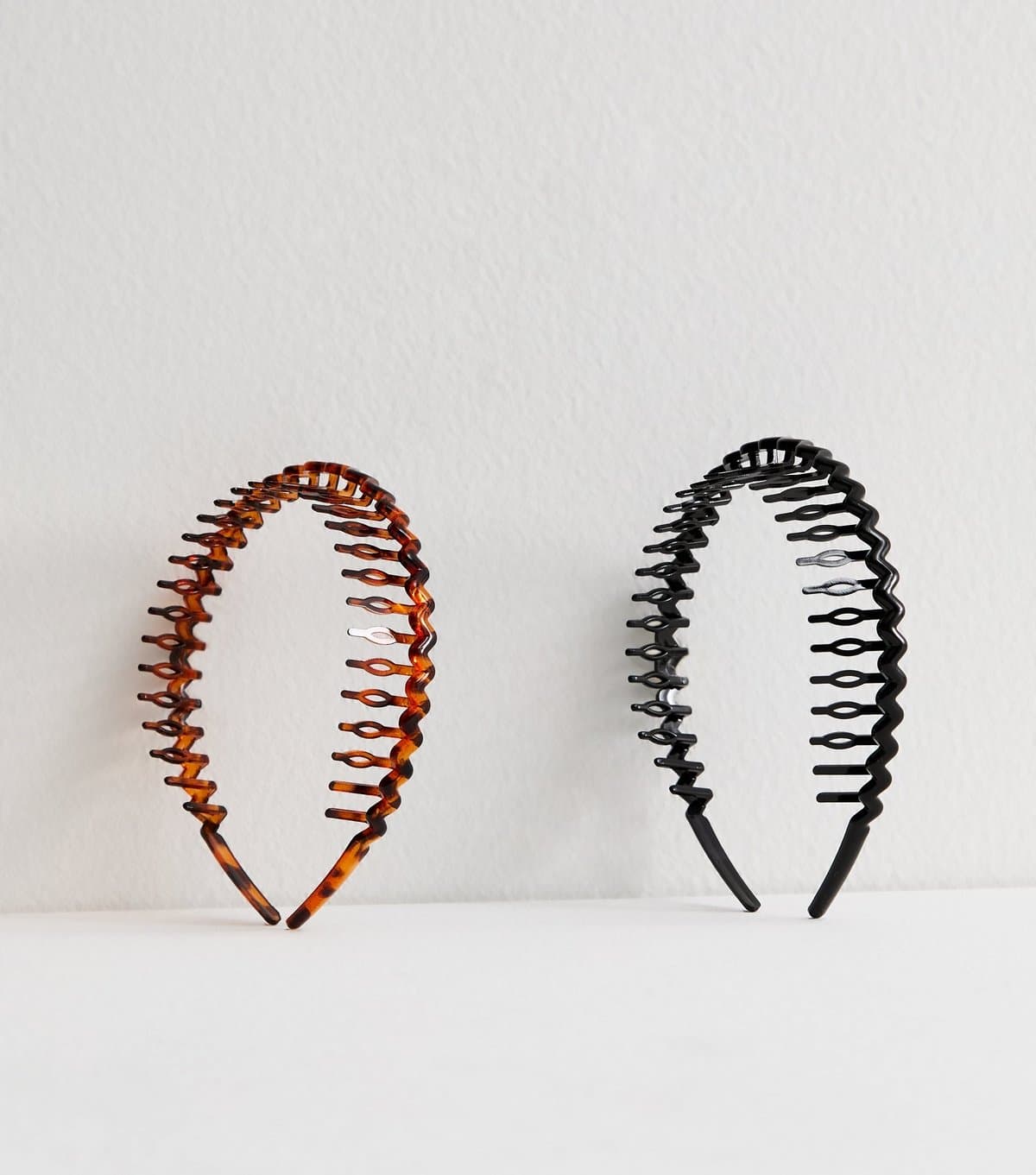 New Look 2 Pack of Black Tortoiseshell Toothcomb Headbands New Look