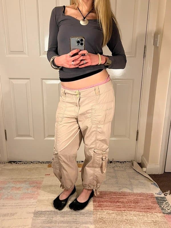 Cache Cache 90s low waisted cargo capris
